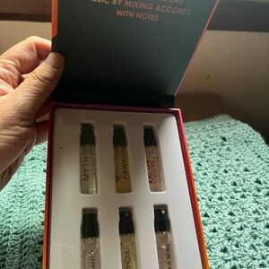 Ellis Brooklyn Verses Fragrance Layering Kit, Great gift, new